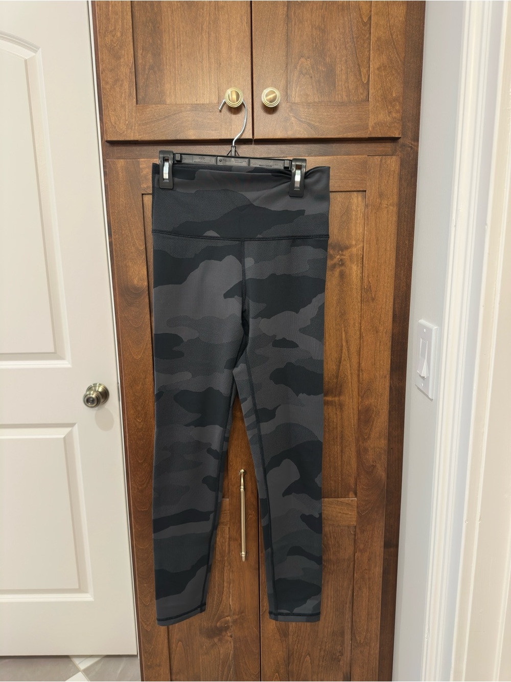 aerie High-Waist Gray Camo Leggings - Athletic Bottoms